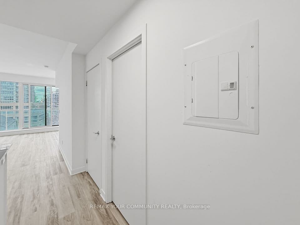 150 East Liberty Street 618, Toronto, ON M6K 3R5 – photo 2