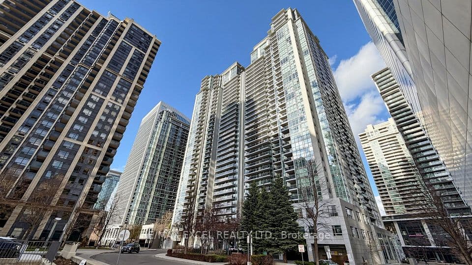 4978 Yonge Street 2009, Toronto, ON M2N 7G8 – main photo