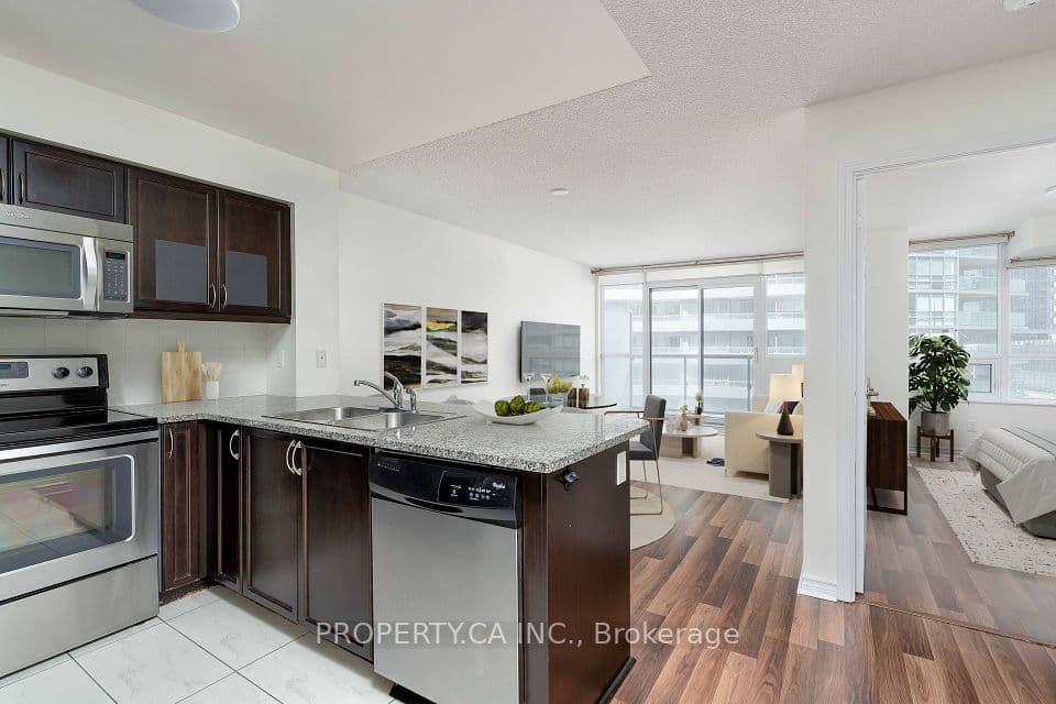 25 Lower Simcoe Street 803, Toronto, ON M5J 3A1 – main photo