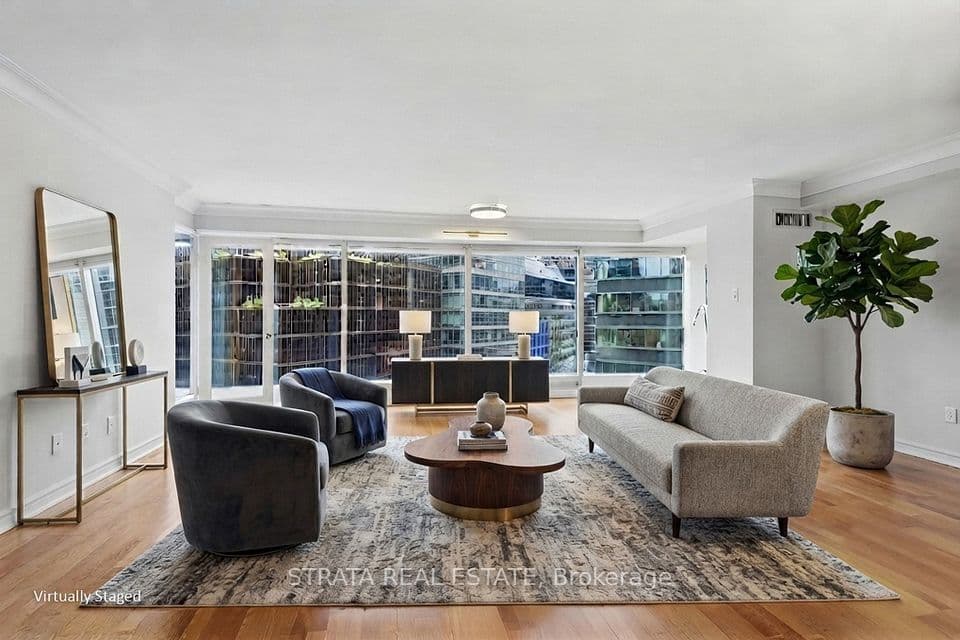 33 University Avenue 1206, Toronto, ON M5J 2S7 – photo 3