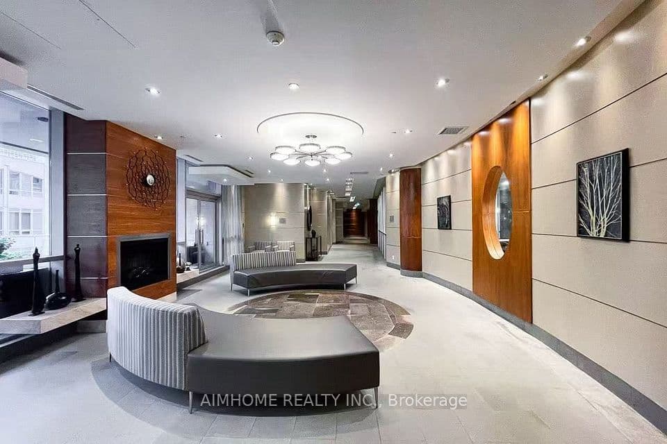 761 bay Street 2313, Toronto, ON M5G 2R2 – photo 3