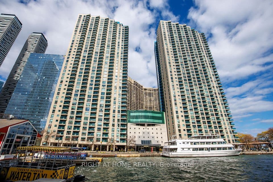 77 Harbour Square 2306, Toronto, ON M5J 2S2 – main photo