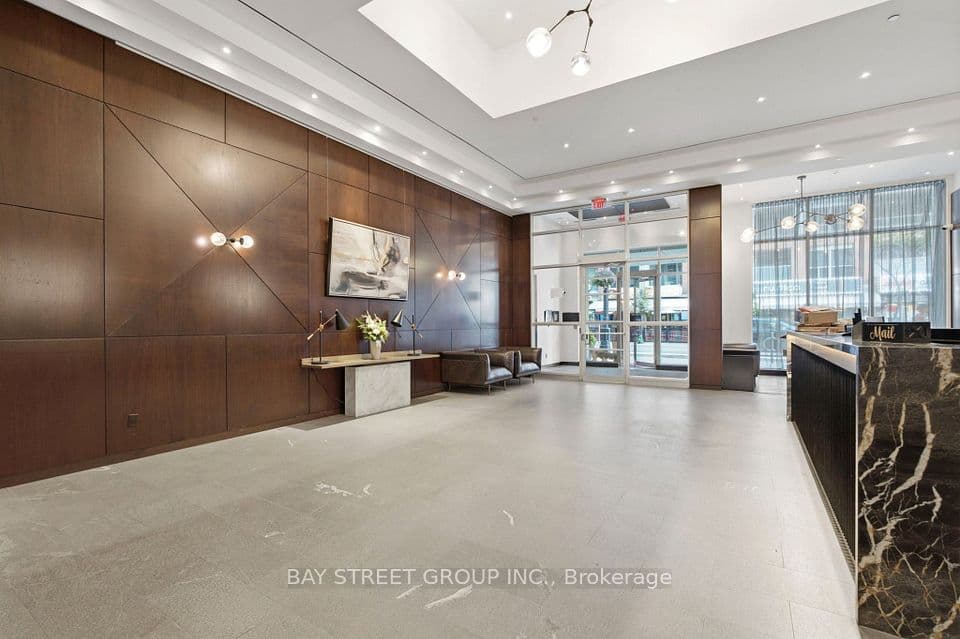 36 Blue Jays Way 925, Toronto, ON M5V 3T3 – photo 2