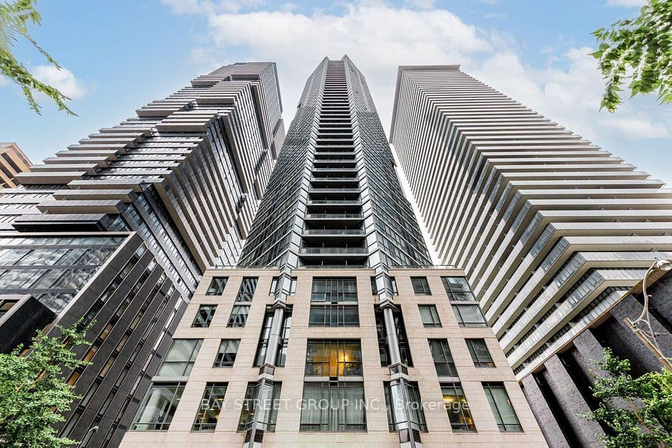 45 Charles Street E 5102, Toronto, ON M4Y 0B8 – main photo