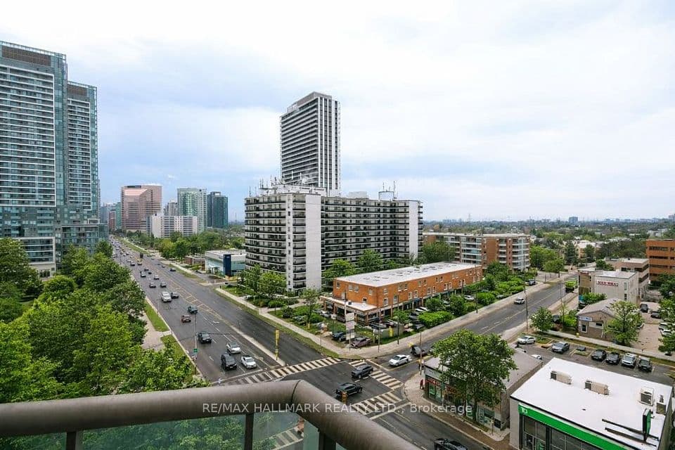 5949 Yonge Street 1105, Toronto, ON M2M 3V8 – main photo