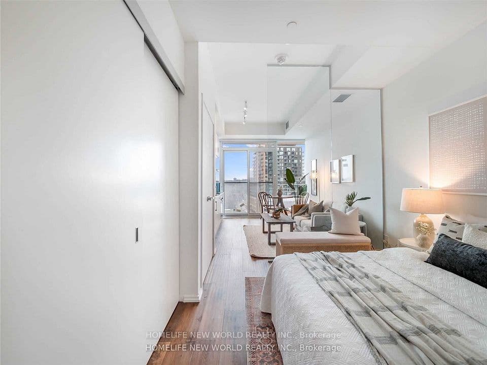 8 Hillsdale Avenue 920, Toronto, ON M4S 1T5 – photo 3