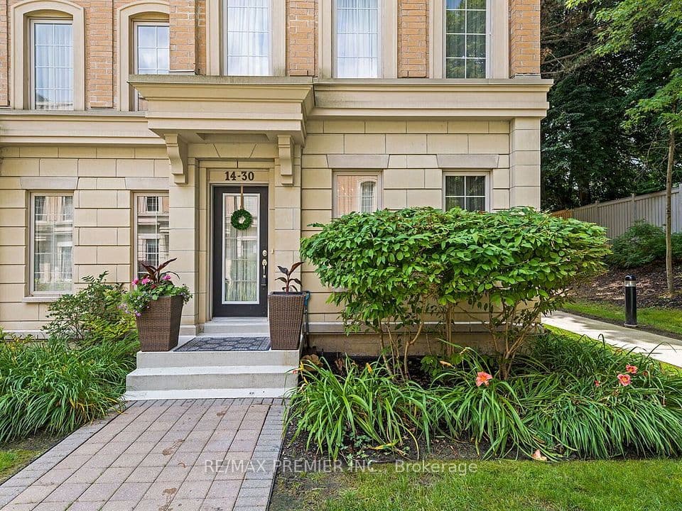 30 Hargrave Lane 14, Toronto, ON M4N 0A4 – photo 3