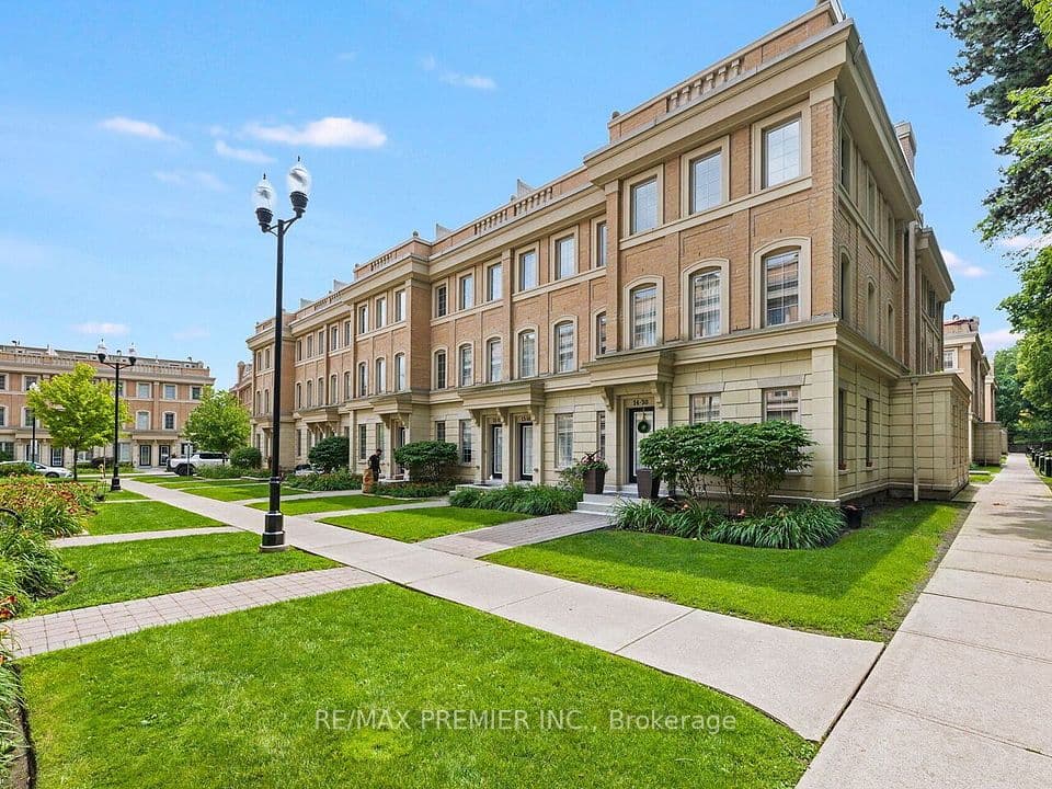 30 Hargrave Lane 14, Toronto, ON M4N 0A4 – photo 2