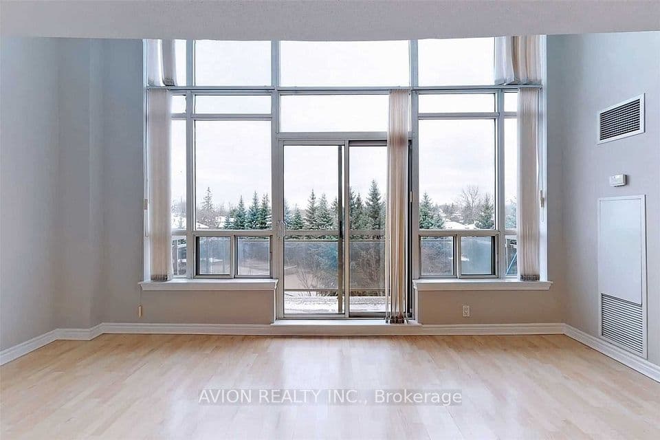 1720 Eglinton Avenue E 320, Toronto, ON M4A 2X8 – photo 2