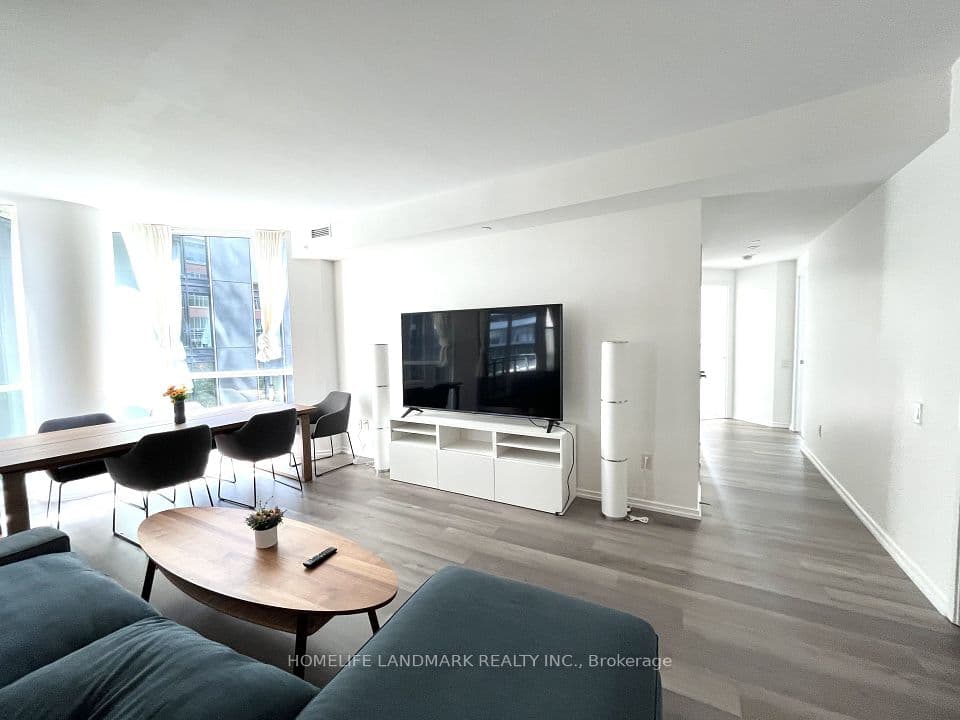 45 Charles Street E 311, Toronto, ON M4Y 1S2 – photo 2