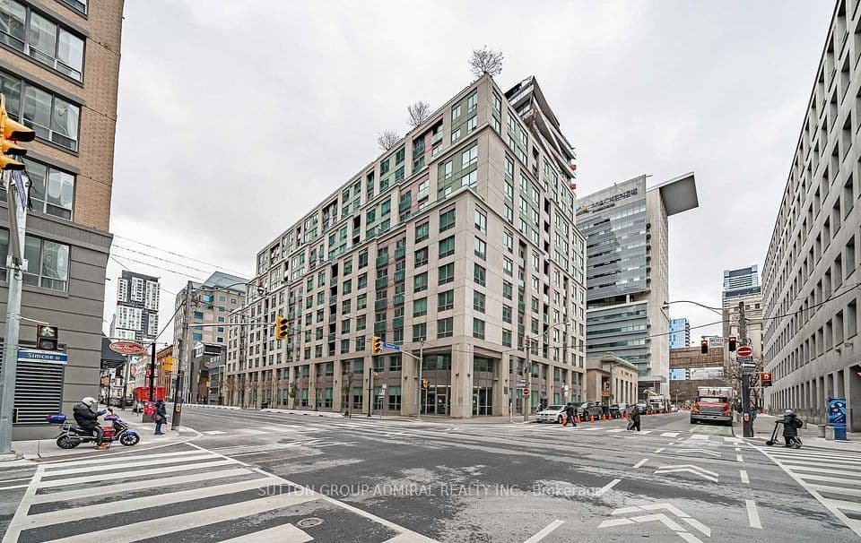 168 Simcoe Street 722, Toronto, ON M5H 4C9 – main photo