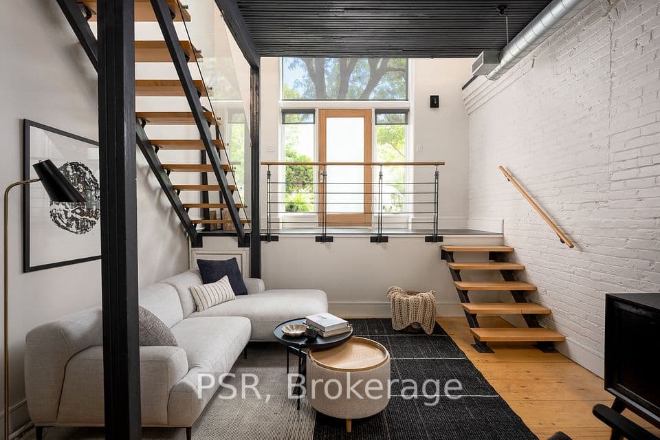 20 Brockton Avenue 8, Toronto, ON M6K 1S5 – main photo