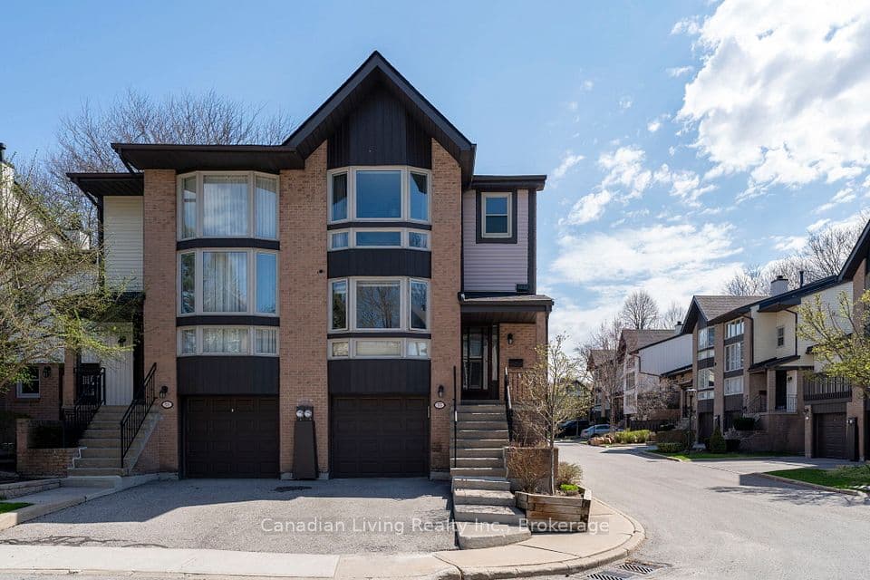55 SW English Ivyway Way, Toronto, ON M2H 3M3 – main photo