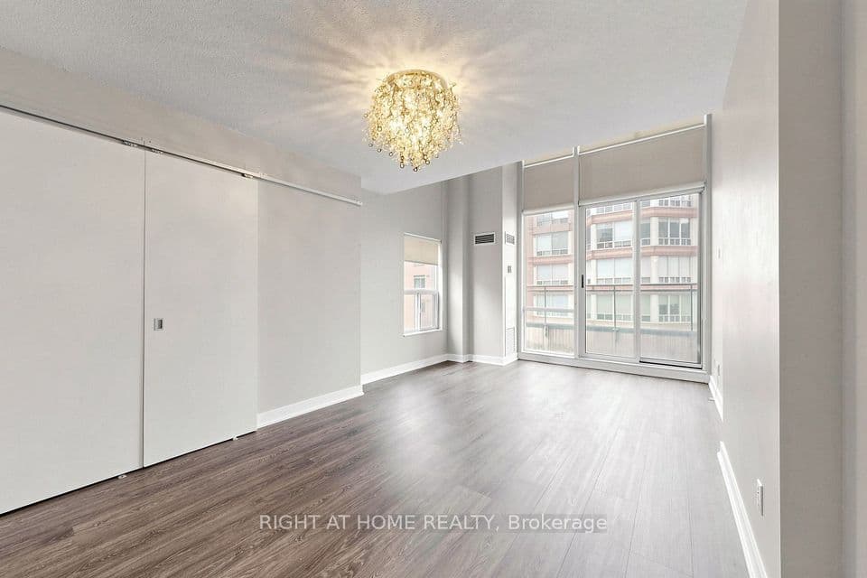 77 Lombard Street 501, Toronto, ON M5C 3E1 – photo 3