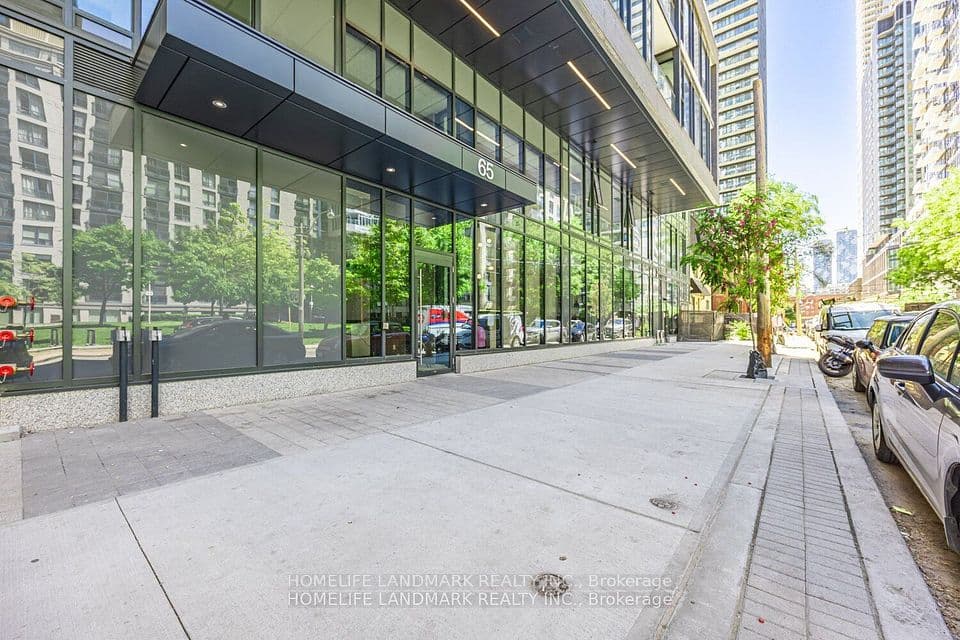 65 Mutual Street 2301, Toronto, ON M5B 2A9 – photo 2