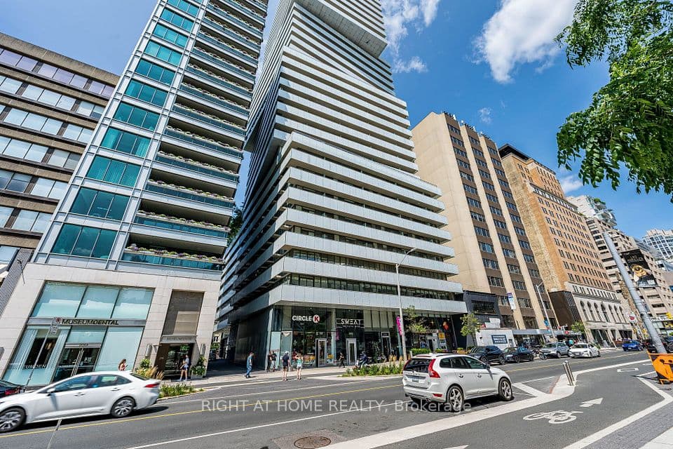 200 W Bloor Street W 1604, Toronto, ON M5S 0B1 – photo 2
