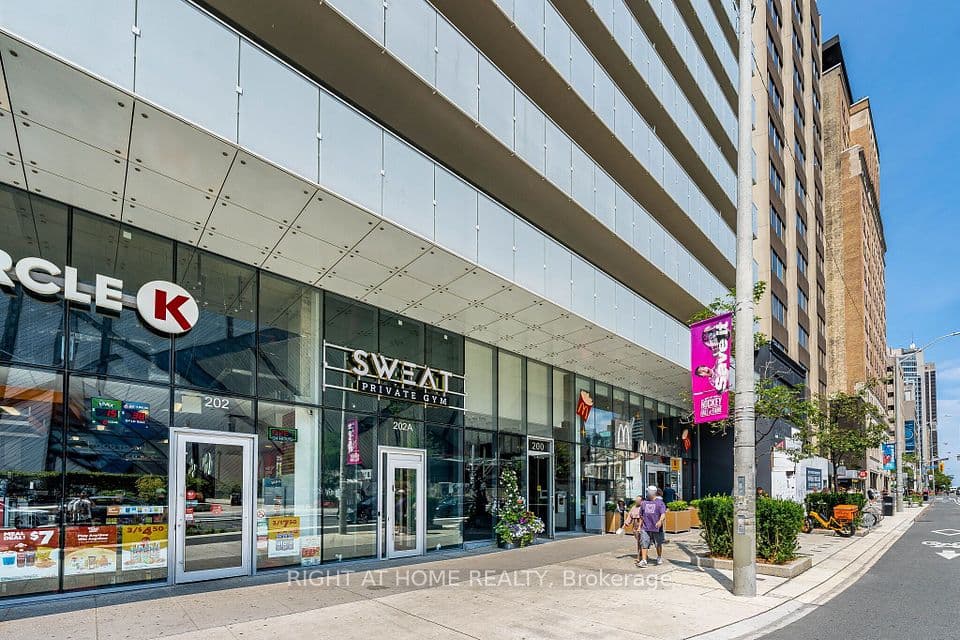 200 W Bloor Street W 1604, Toronto, ON M5S 0B1 – photo 3