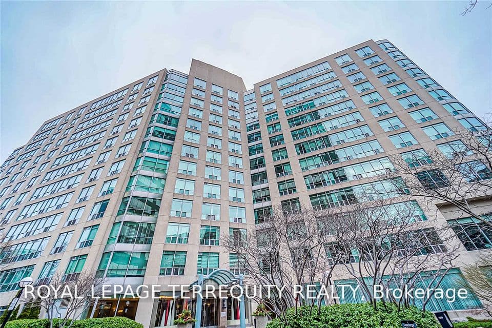 942 Yonge Street 319, Toronto, ON M4W 3S8 – main photo