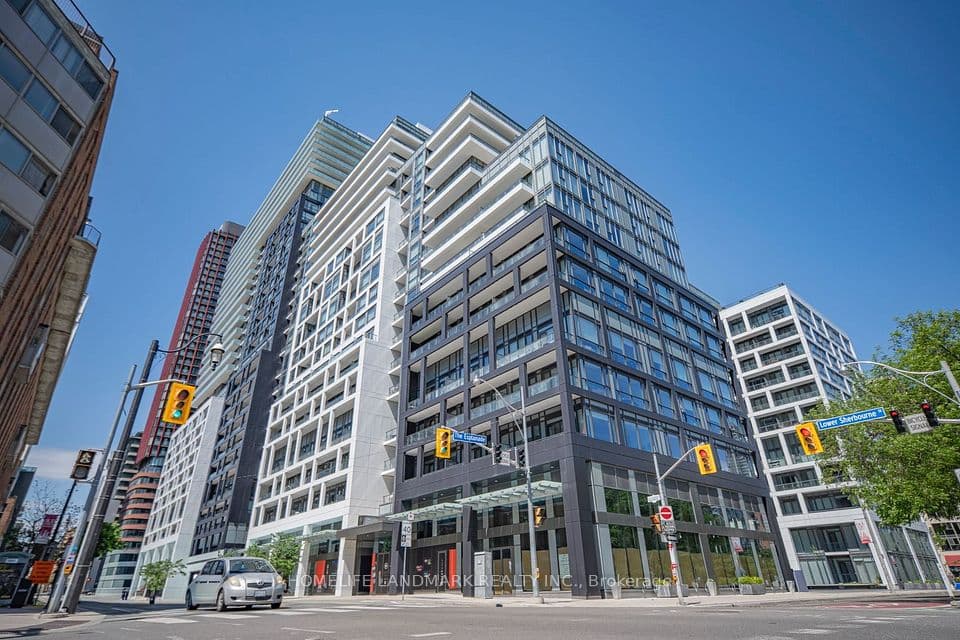 121 Lower Sherbourne Street TH-112, Toronto, ON M5A 0W8 – main photo