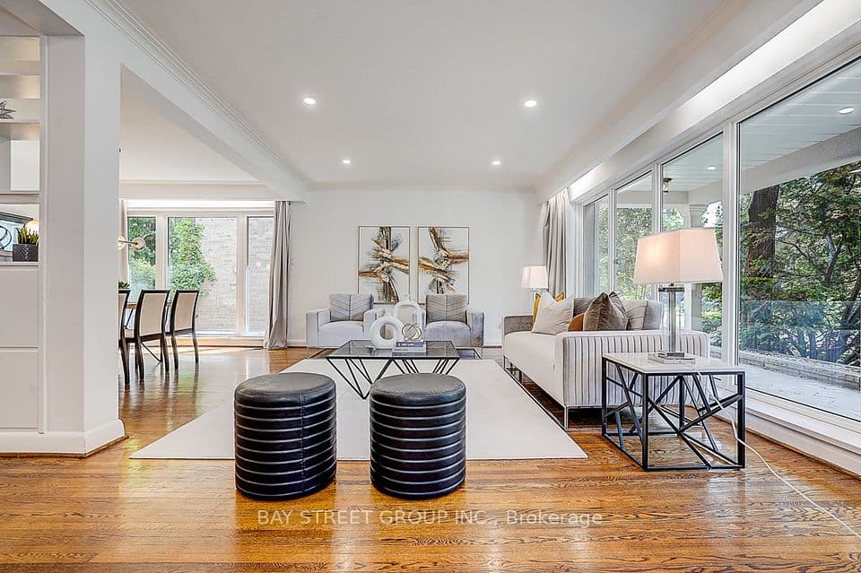 336 Betty Ann Drive, Toronto, ON M2R 1B3 – main photo