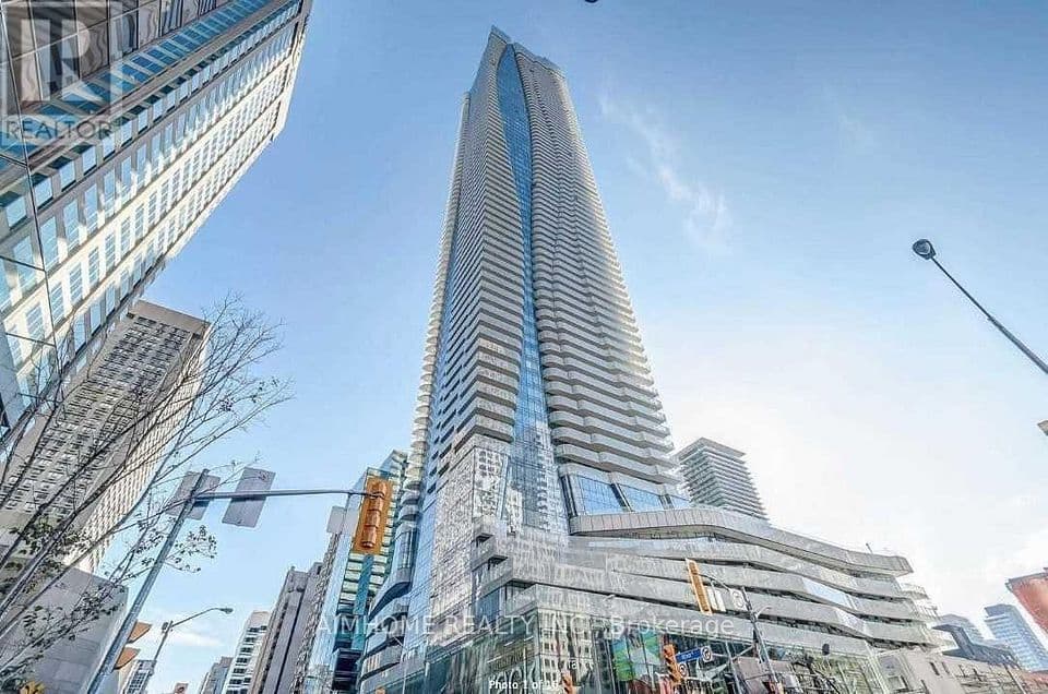 1 bloor Avenue E 2808, Toronto, ON M4W 0A8 – main photo