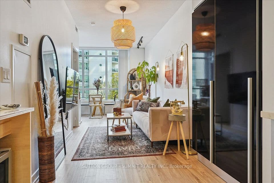 38 Dan Leckie Way 515, Toronto, ON M5V 2V6 – photo 2