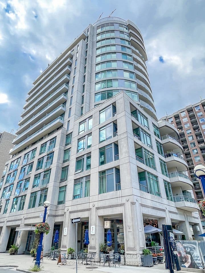 8 Scollard Street 304, Toronto, ON M5R 1M2 – main photo