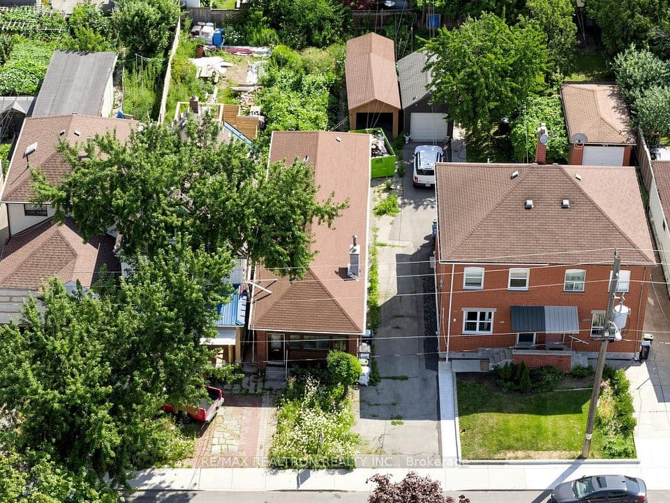 529 Winona Drive, Toronto, ON M6C 3V2 – photo 3
