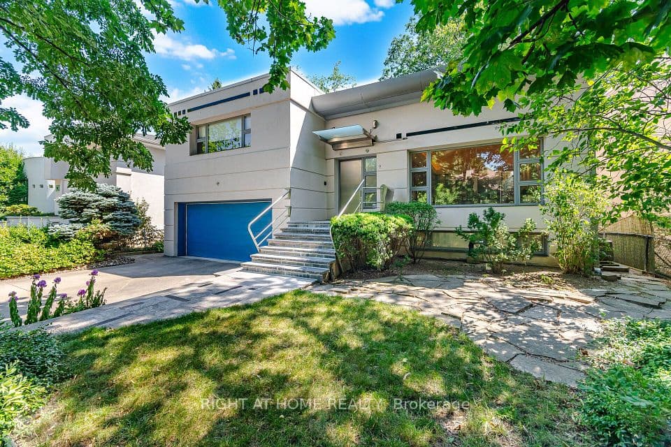 9 Saguenay Avenue, Toronto, ON M5N 2Y5 – main photo