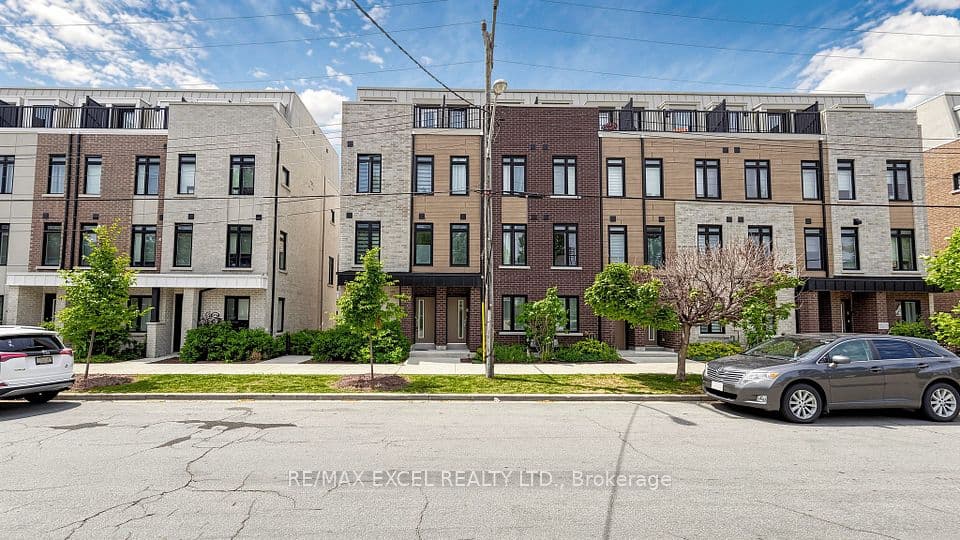 68A Tisdale Avenue, Toronto, ON M4A 0A9 – main photo