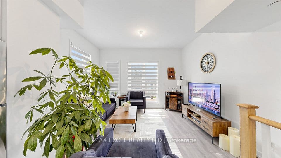 68A Tisdale Avenue, Toronto, ON M4A 0A9 – photo 3