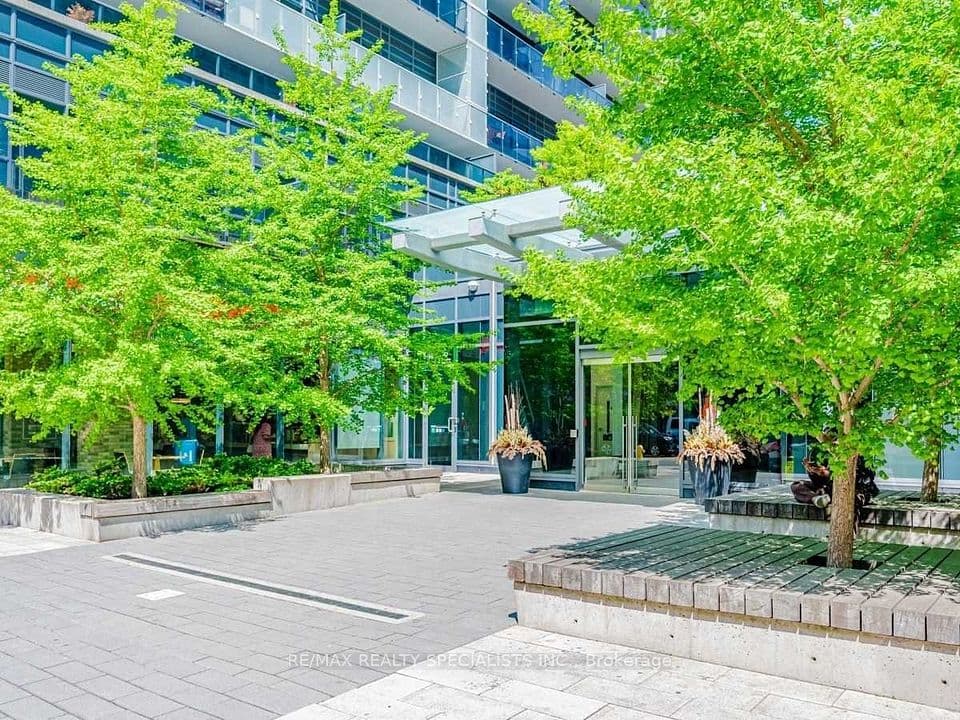1030 King Street W 320, Toronto, ON M6K 0B4 – photo 2