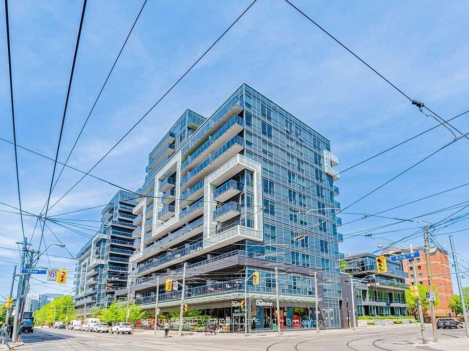 1030 King Street W 320, Toronto, ON M6K 0B4 – main photo