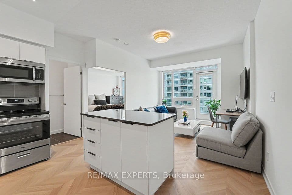 55 East Liberty Street 1001, Toronto, ON M6K 3P9 – main photo