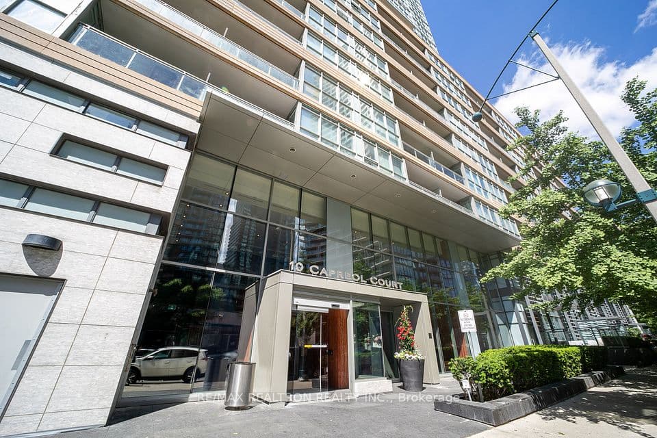 10 Capreol Court 711, Toronto, ON M5V 4B3 – photo 3
