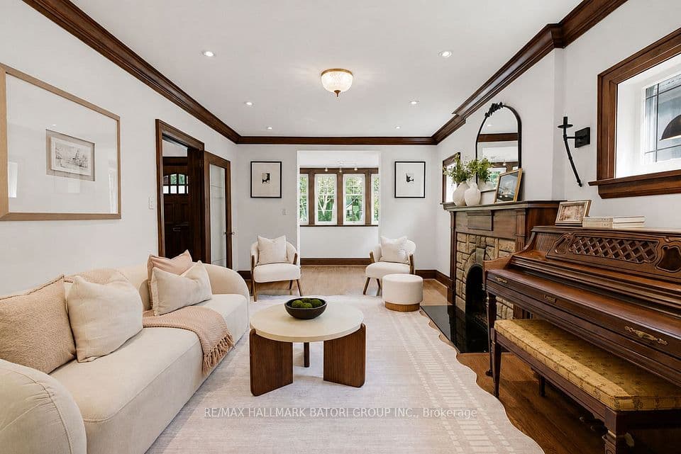 58 Castlewood Road, Toronto, ON M5N 2L2 – photo 2