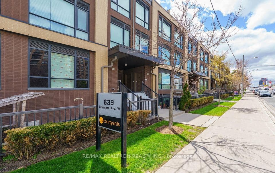 639 Lawrence Avenue W 206, Toronto, ON M6A 1A9 – photo 2