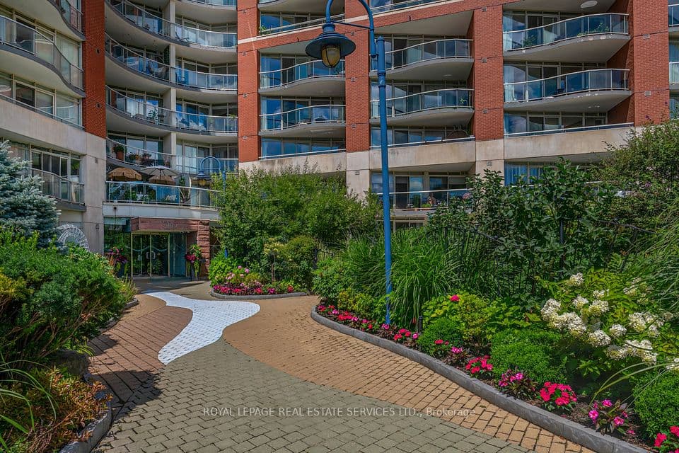 550 Queens Quay W 707, Toronto, ON M5V 3M8 – photo 2
