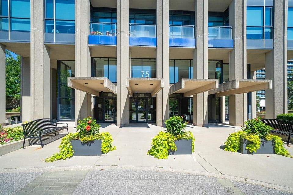 75 The Donway W 103, Toronto, ON M3C 2E9 – photo 3