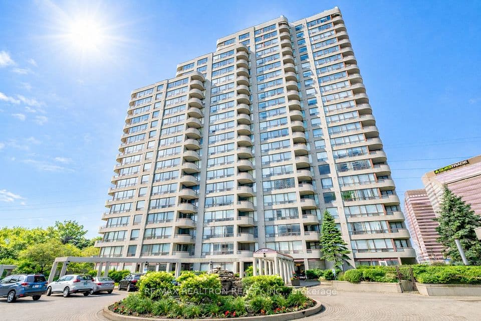 5765 Yonge Street 410, Toronto, ON M2M 4H9 – main photo