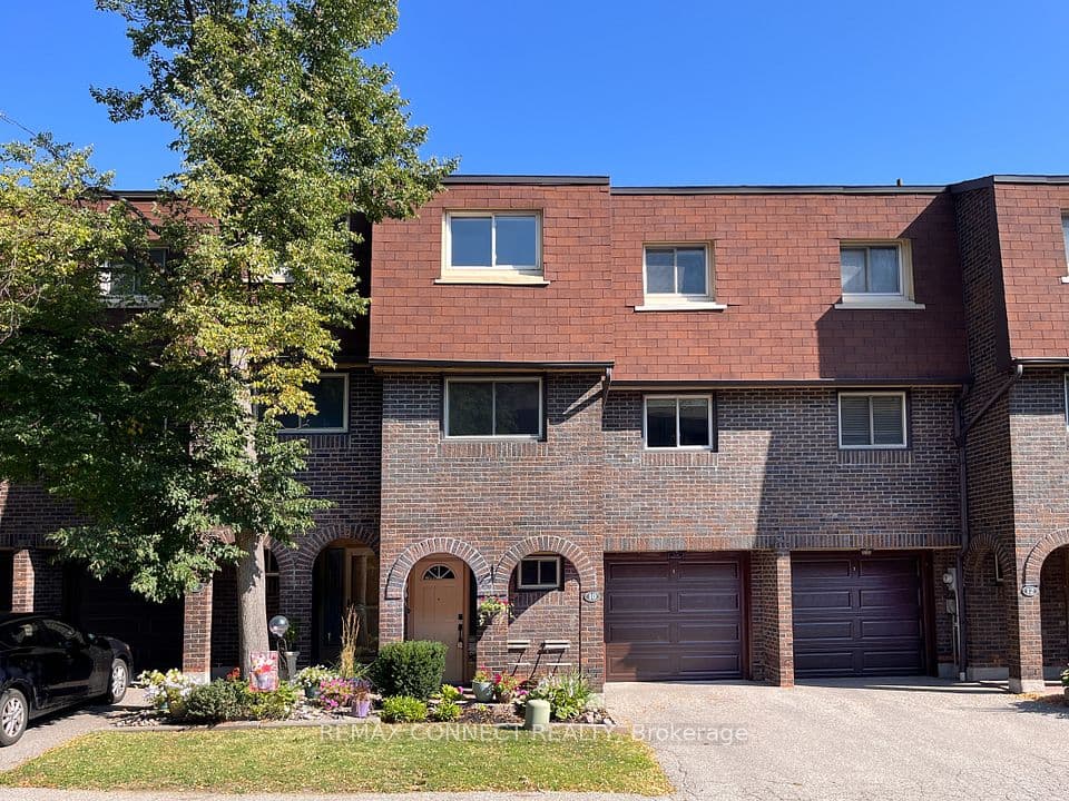 10 Poets Walk Way, Toronto, ON M2J 4V2 – main photo