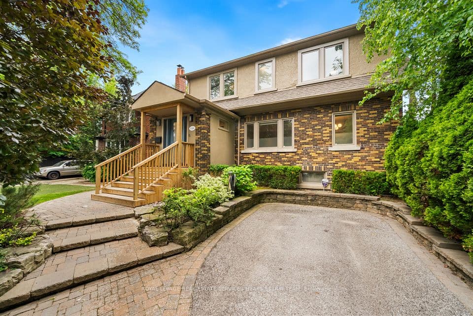 844 Duplex Avenue, Toronto, ON M4R 1W9 – photo 2