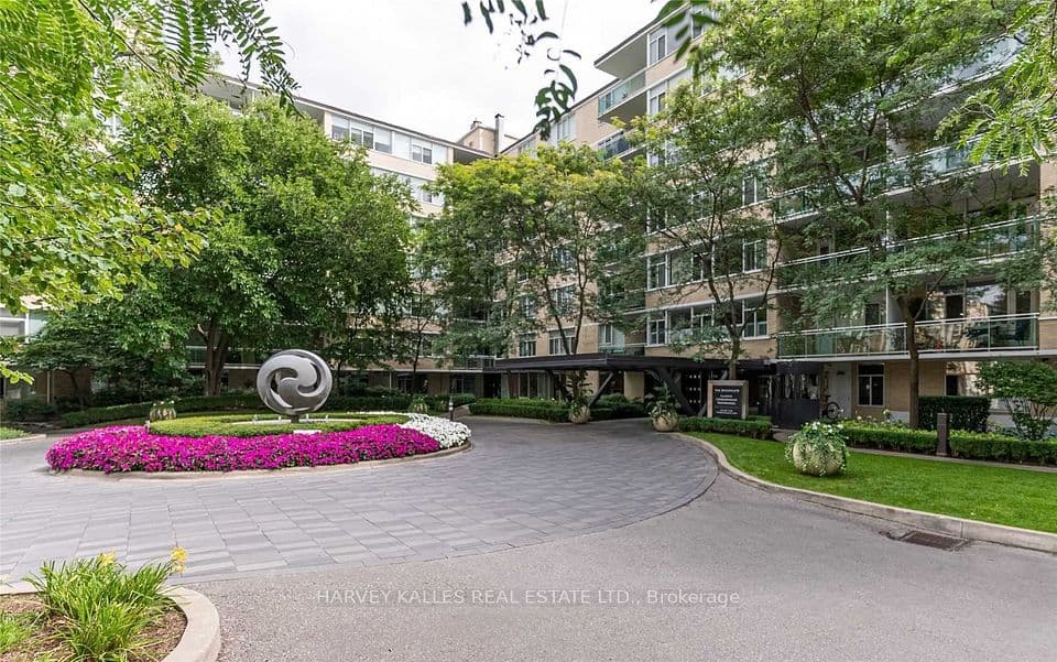 1 Benvenuto Place 320, Toronto, ON M4V 2L1 – main photo