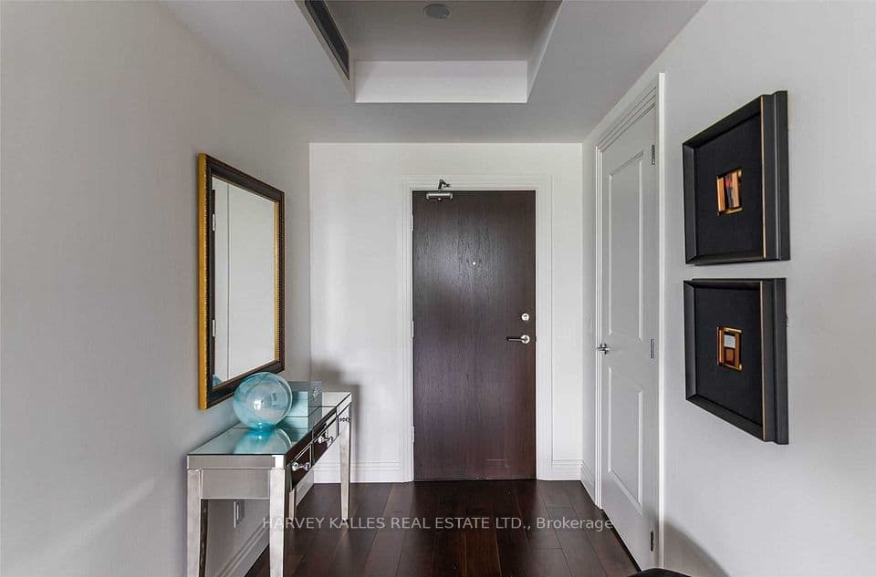 1 Benvenuto Place 320, Toronto, ON M4V 2L1 – photo 3