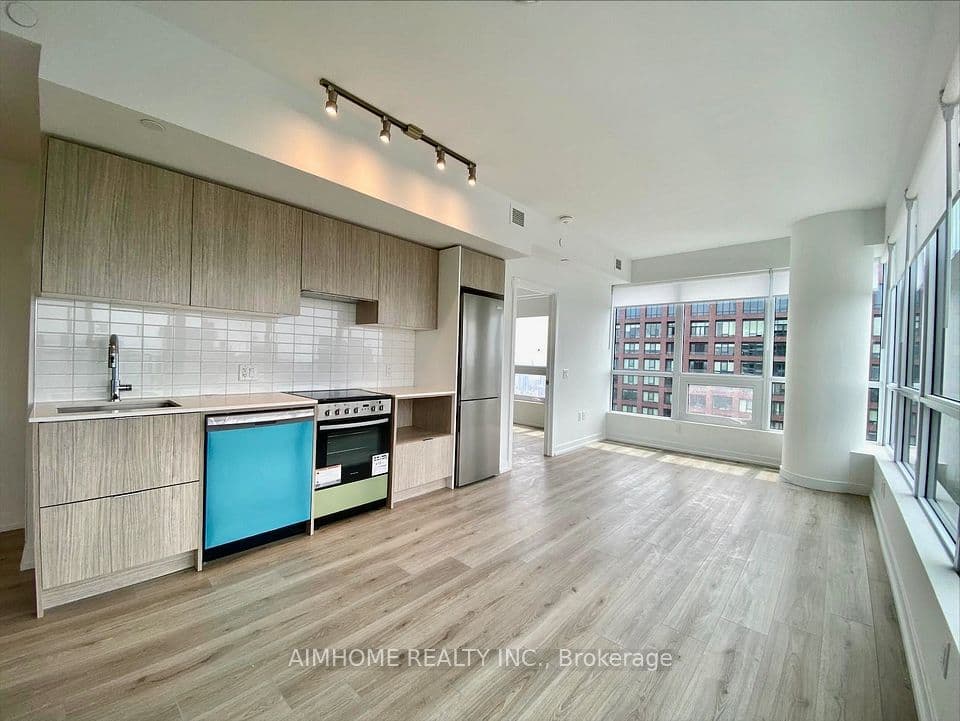 395 Bloor Street E 4902, Toronto, ON M4W 1H7 – photo 2