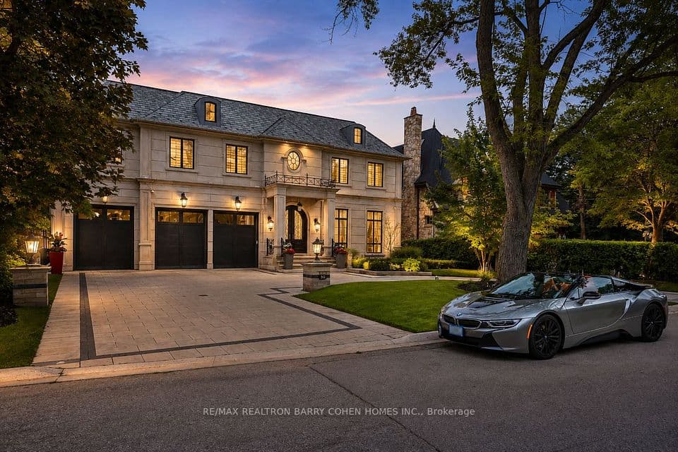 39 Arjay Crescent, Toronto, ON M2L 1C6 – main photo