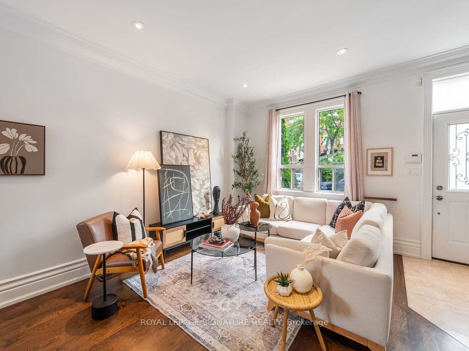 4 Whitaker Avenue, Toronto, ON M6J 1A1 – photo 3