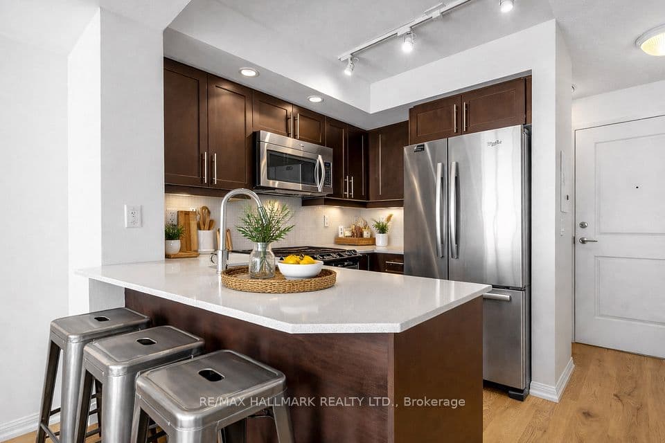 75 East Liberty Street 1004, Toronto, ON M6K 3R3 – photo 2