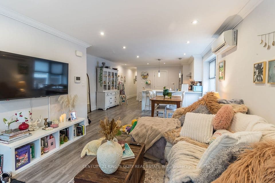 301 Cleveland Street, Toronto, ON M4S 2W7 – photo 3