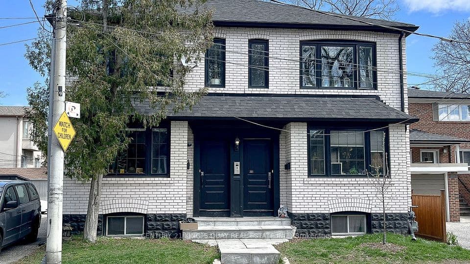 301 Cleveland Street, Toronto, ON M4S 2W7 – main photo